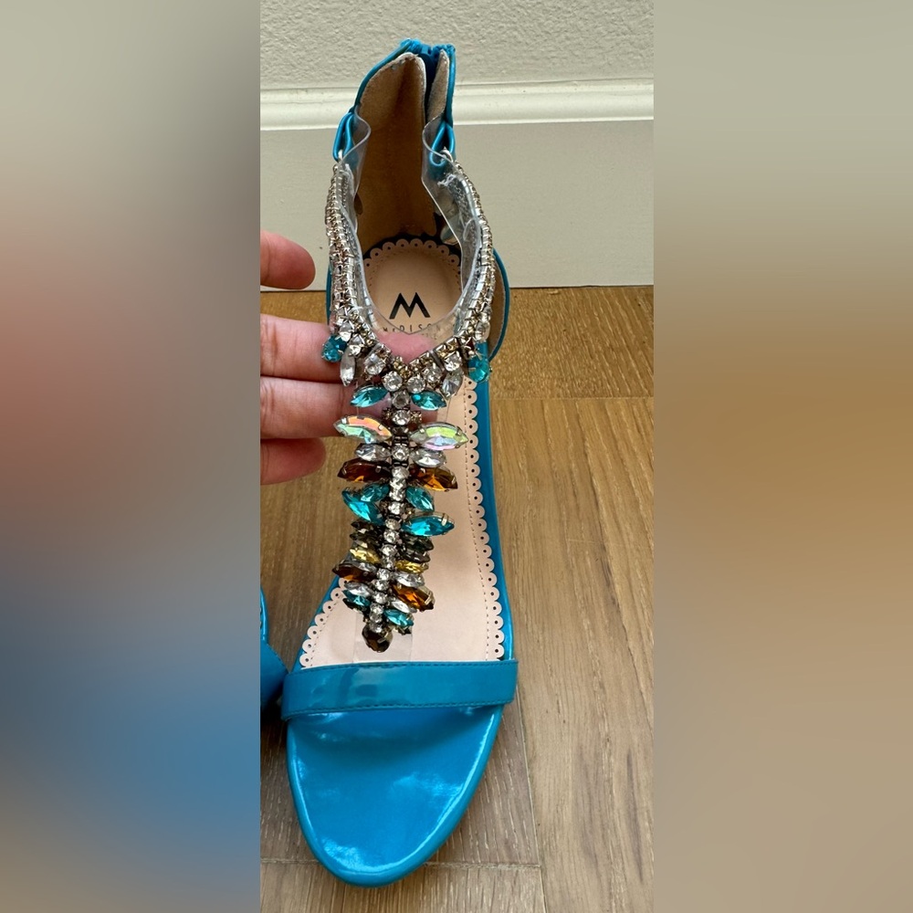 Never worn rhinestone 5 inch platform heel. Vegan patent leather blue. size 8